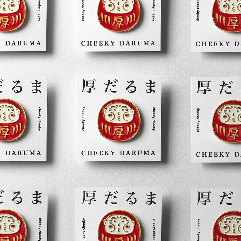 厚達摩金屬徽章/ 別針