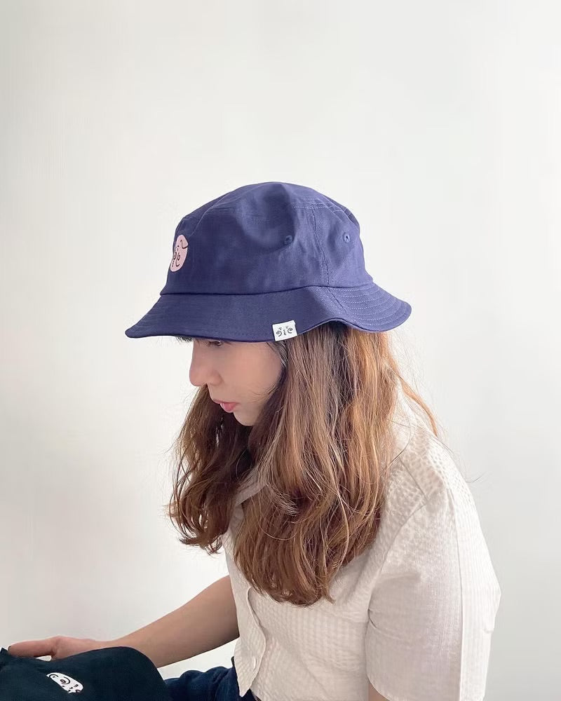 CHEEKY PIG 厚面豬刺繡漁夫帽